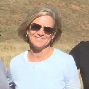 Meet your Posher, Dana